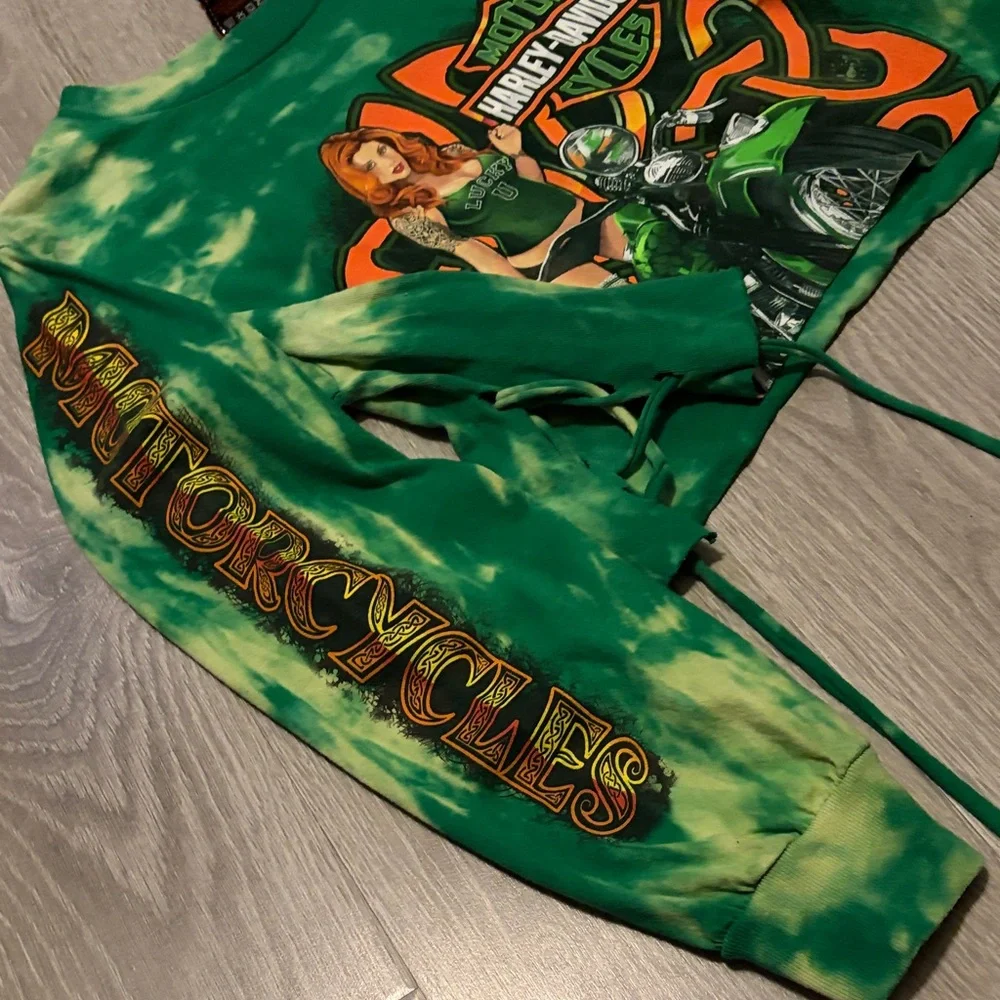 Harley-Davidson Green and Orange Graphic Crop Top - Picture 3 of 5